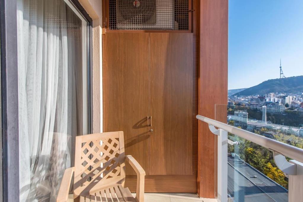 Gg - Spacious 1-bedroom Near Metro شقة *